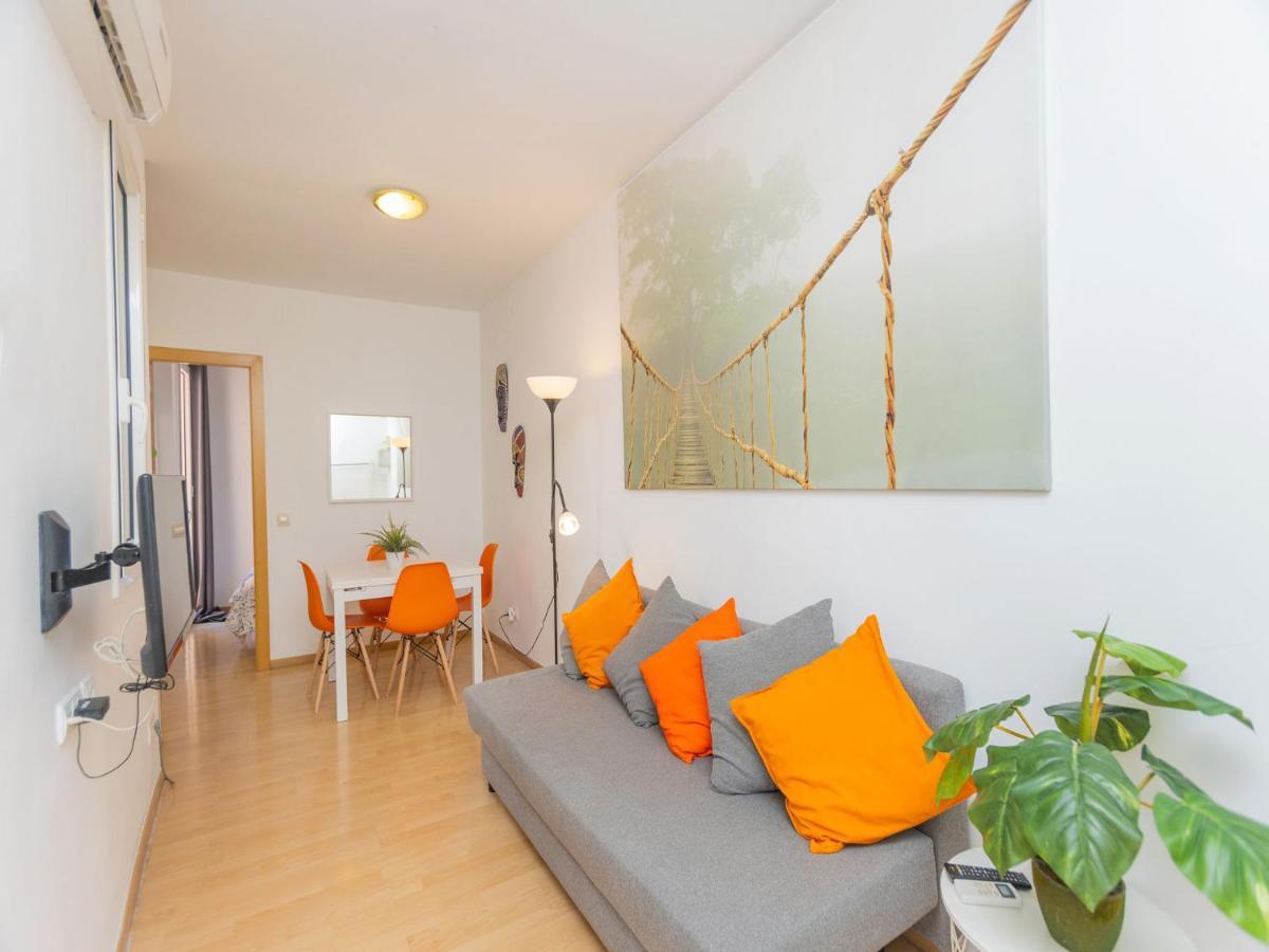 Apartment Eixample Dret Sagrada Familia By Interhome Barcelona Exterior photo