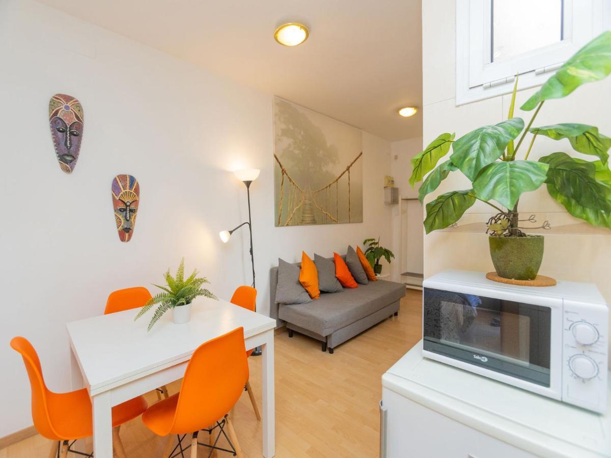 Apartment Eixample Dret Sagrada Familia By Interhome Barcelona Exterior photo
